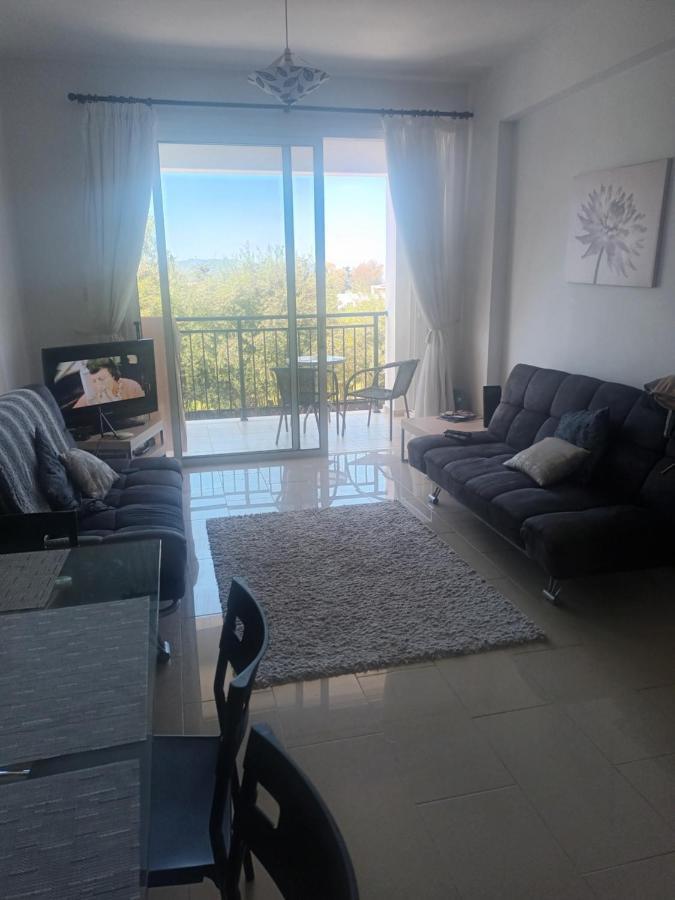 Apartment Oasis Polis Exteriör bild
